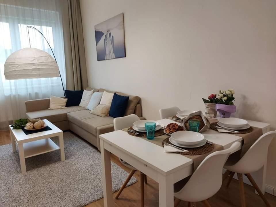 Alfoeldi Palace Apartman 데브레첸 외부 사진